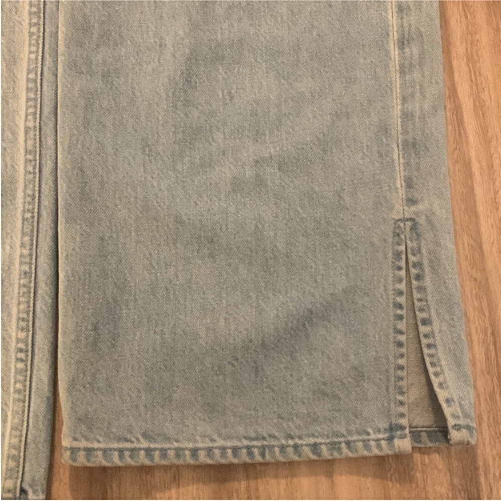 SNACKS from Mother The Fun Dip Puddle Sliced Size 25 Mid Rise Loose Light Wash - Picture 11 of 13
